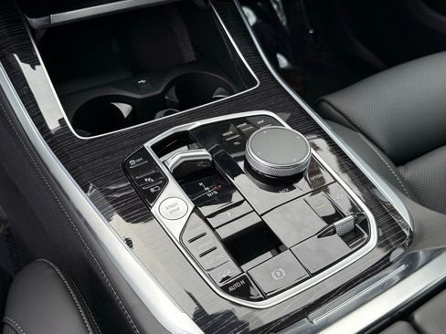 New 2026 BMW X5 xDrive50e w/ M Sport Package image 25