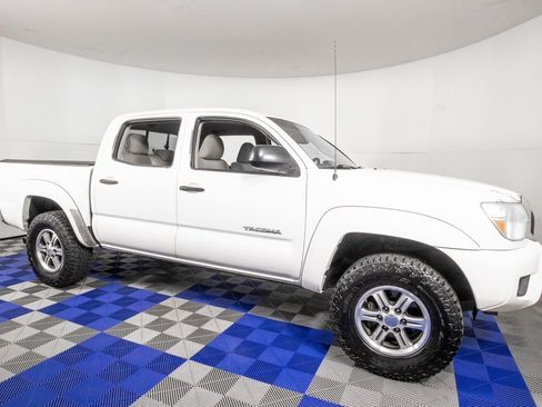 Used 2012 Toyota Tacoma PreRunner w/ SR5 Pkg image 2