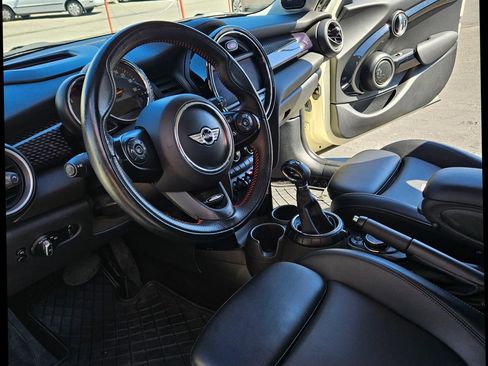 Used 2015 MINI Cooper S image 15