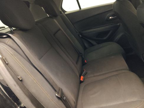 Used 2020 Chevrolet Trax LS w/ Tint and Cruise Package FWD image 19