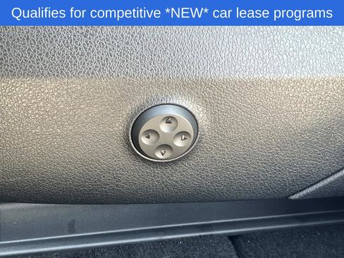 Used 2025 Mercedes-Benz GLC 300 4MATIC image 22