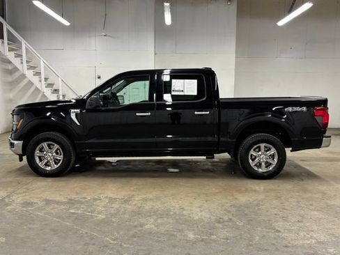 Used 2025 Ford F150 XLT w/ Equipment Group 301A Standard AWD/4WD image 4