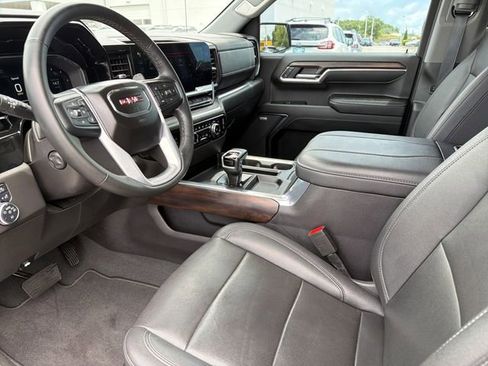 Used 2023 GMC Sierra 1500 SLT w/ SLT Premium Package AWD/4WD image 18