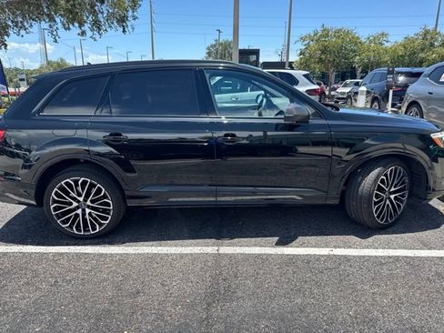 Used 2025 Audi SQ7 Prestige AWD/4WD image 4