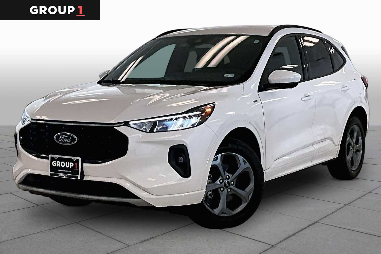 Used 2023 Ford Escape ST-Line Select w/ Tech Pack #2 AWD/4WD image 1