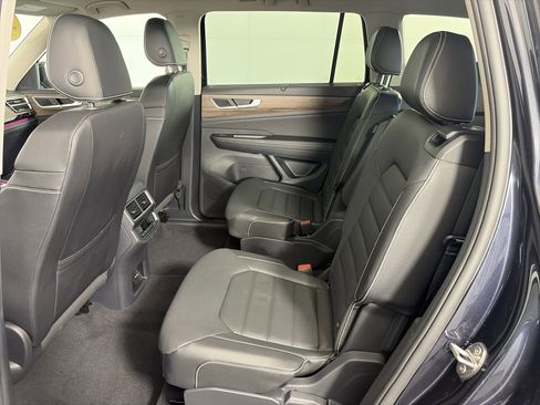 Used 2025 Volkswagen Atlas SEL image 7