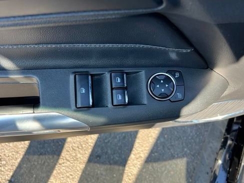 Used 2022 Ford Mustang Premium RWD image 12