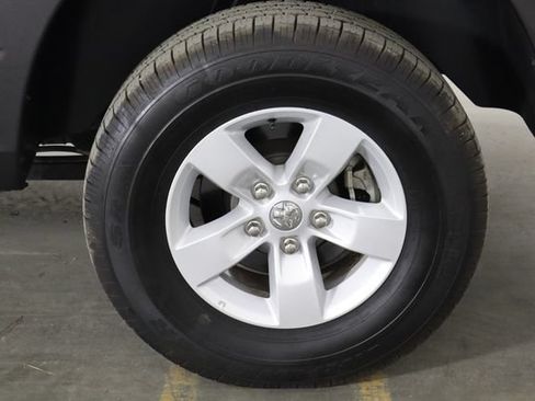 Used 2024 RAM 1500 Classic SLT AWD/4WD image 31