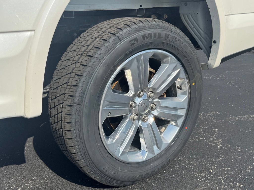 Used 2019 Ford F150 King Ranch w/ Equipment Group 601A Luxury AWD/4WD image 31