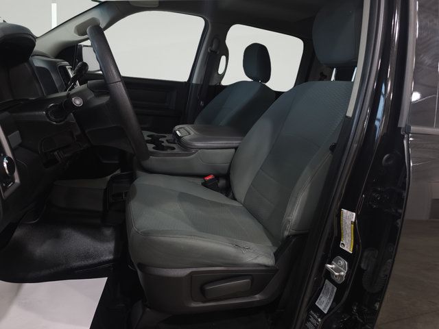 Used 2017 RAM 1500 ST w/ SXT Appearance Group AWD/4WD image 12