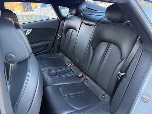 Used 2017 Audi RS 7 Prestige w/ Comfort Seating Package image 31