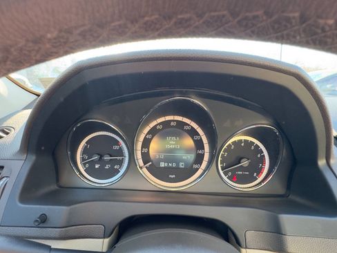 Used 2010 Mercedes-Benz C 300 4MATIC Sedan image 14