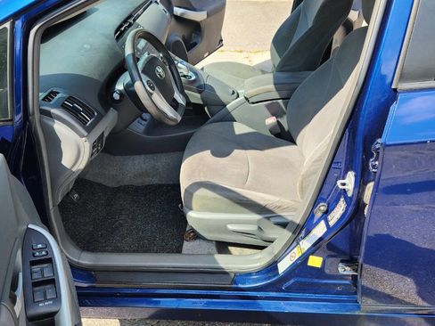 Used 2011 Toyota Prius One image 27