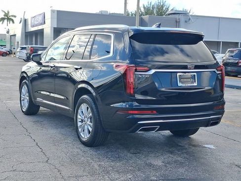 Used 2023 Cadillac XT6 Luxury FWD image 3