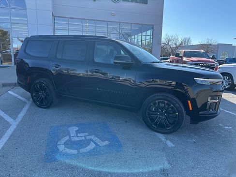 New 2026 Jeep Grand Wagoneer Summit image 38