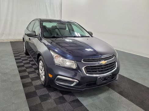 Used 2015 Chevrolet Cruze LS FWD image 13