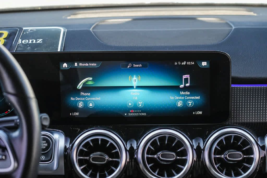 Used 2022 Mercedes-Benz GLB 250 image 14