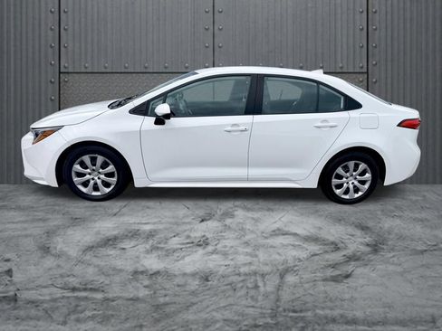 Used 2023 Toyota Corolla LE FWD image 6
