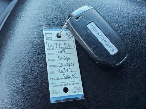 Used 2018 Dodge Charger SXT w/ Blacktop Package image 32