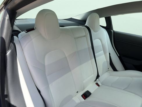 Used 2021 Tesla Model 3 Standard Range Plus RWD image 38