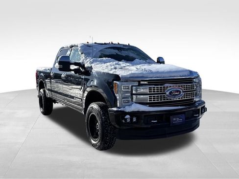 Certified 2018 Ford F350 Platinum w/ Platinum Ultimate Package image 5