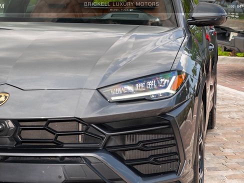 Used 2019 Lamborghini Urus AWD/4WD image 56