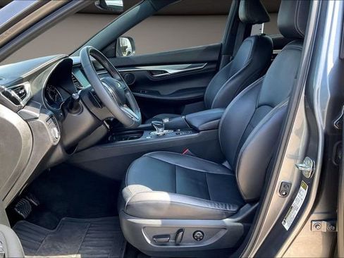 Used 2023 INFINITI QX55 Luxe w/ Accent Package image 23