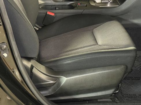 Used 2023 Subaru Crosstrek 2.0i AWD/4WD image 12