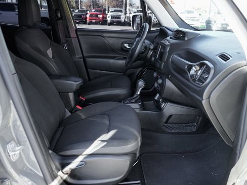 Used 2020 Jeep Renegade Altitude image 35