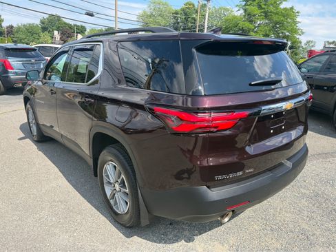 Used 2023 Chevrolet Traverse LT AWD/4WD image 9