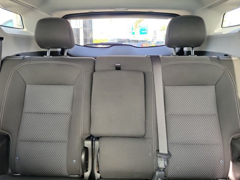 Used 2023 GMC Terrain SLE w/ Driver Convenience Package FWD image 15