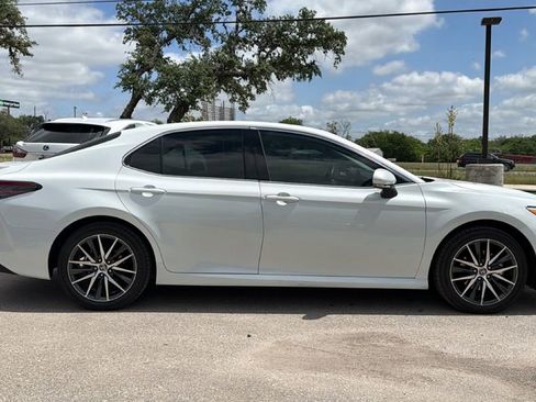Certified 2023 Toyota Camry XLE w/ Cold Weather Package FWD image 4