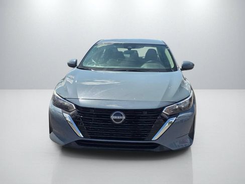 Used 2024 Nissan Sentra SV FWD image 2