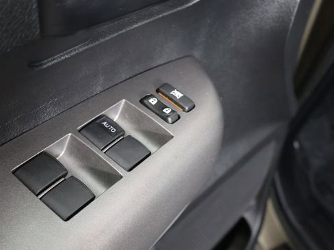 Used 2012 Toyota Tundra SR5 image 23