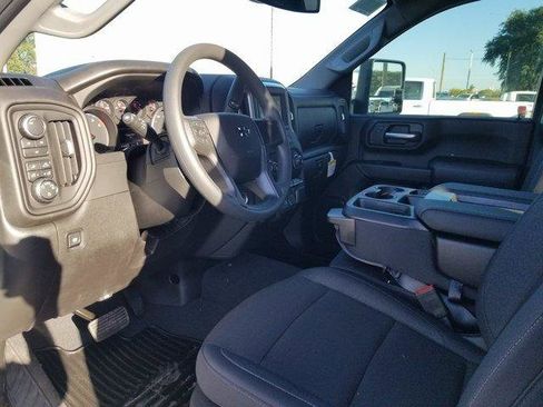 New 2026 Chevrolet Silverado 2500 Custom w/ Custom Convenience Package image 7