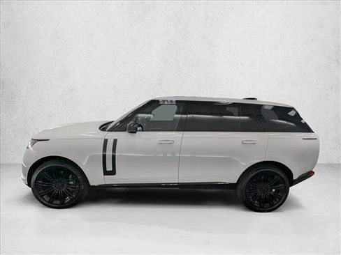 New 2026 Land Rover Range Rover Long Wheelbase SE AWD/4WD image 2