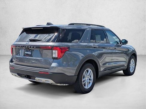 New 2026 Ford Explorer Active w/ Active Comfort Package RWD image 8