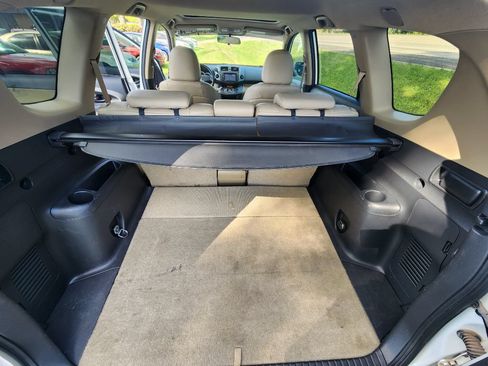 Used 2011 Toyota RAV4 Limited FWD image 11