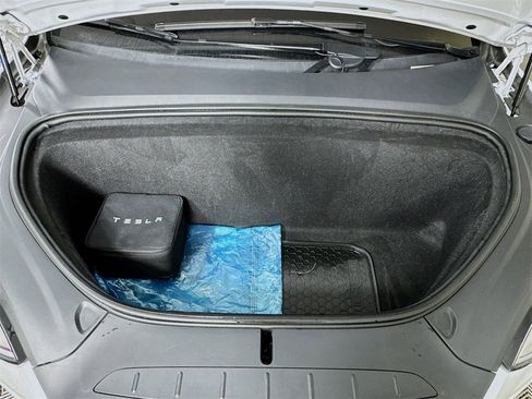 Used 2021 Tesla Model X Long Range image 30