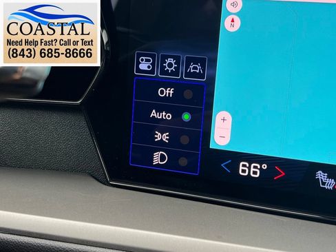 Used 2025 Chevrolet Traverse LT AWD/4WD image 45