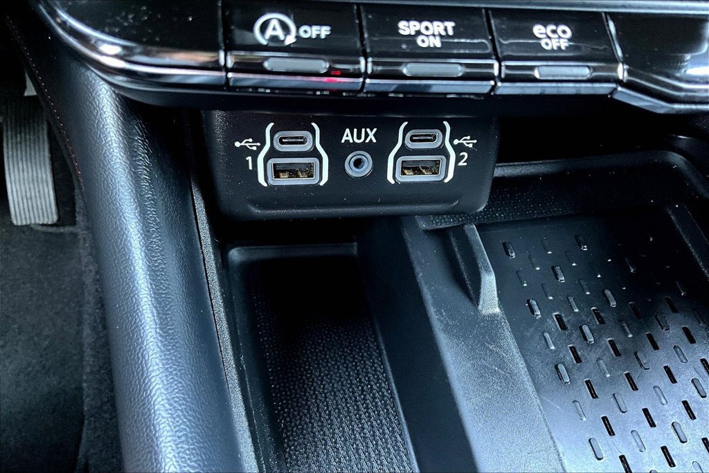 Used 2025 Dodge Durango GT AWD/4WD image 17
