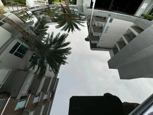 Used 2023 Tesla Model 3 Standard Range image 22