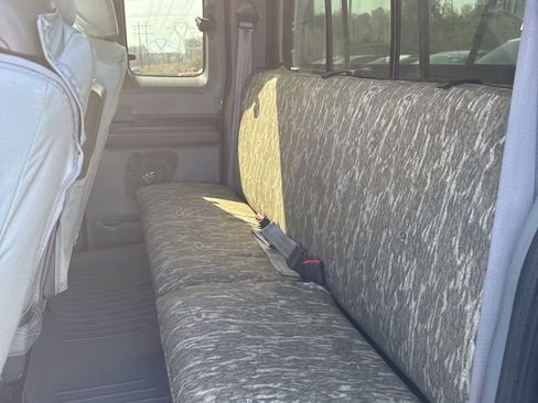 Used 2004 Ford F250 XLT image 12