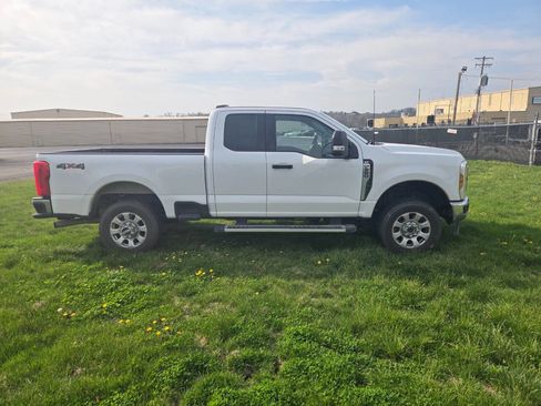 Used 2024 Ford F250 XLT image 5