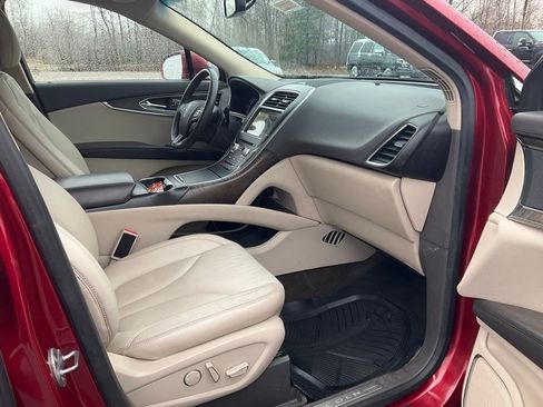 Used 2016 Lincoln MKX Select w/ Select Plus Package AWD/4WD image 21