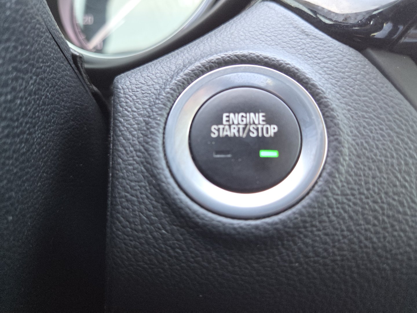 Used 2019 Buick Envision Essence FWD image 8