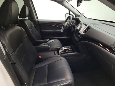 Used 2018 Honda Pilot Touring image 21