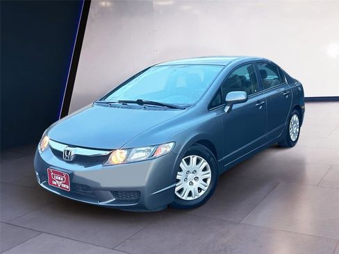 Used 2011 Honda Civic DX-VP image 1
