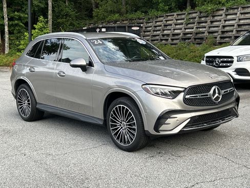 Certified 2024 Mercedes-Benz GLC 300 4MATIC image 4