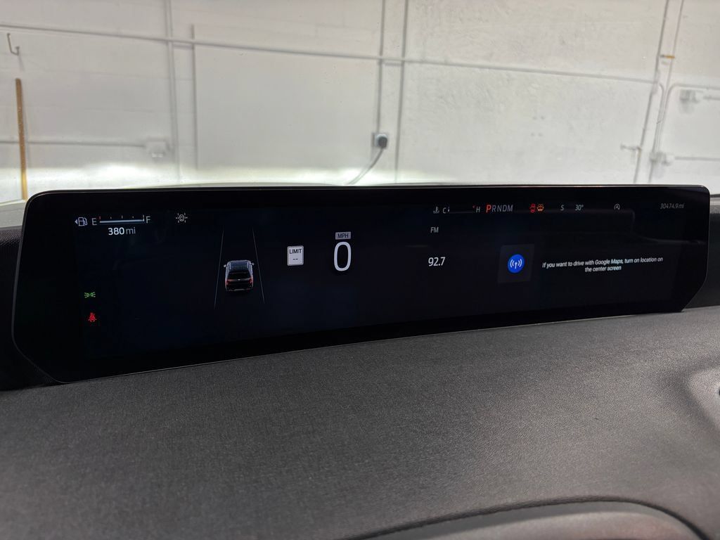 Used 2025 Ford Expedition Active AWD/4WD image 24